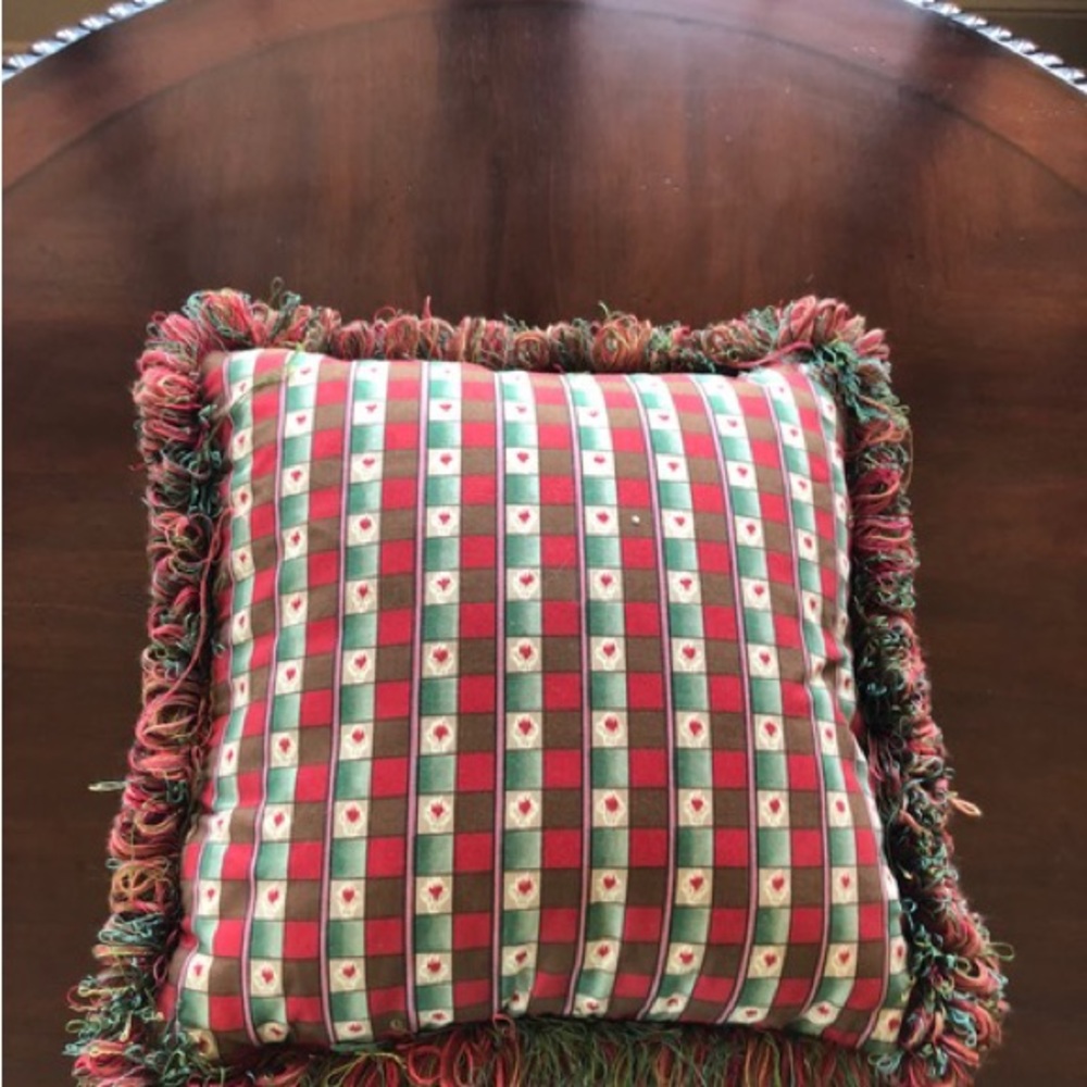 Accent Pillows - Picture 4 of 5